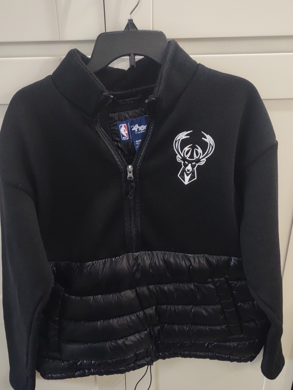 Women's Milwaukee Bucks Half-Zip Embroidered Pullover By 4Her Size XL